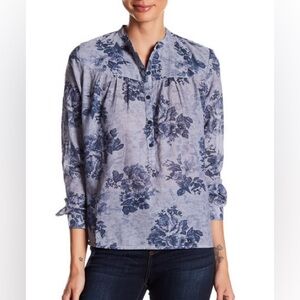 Lucky Brand Blue French Floral Chambray Blouse Size S V-Neck Cotton Cottagecore